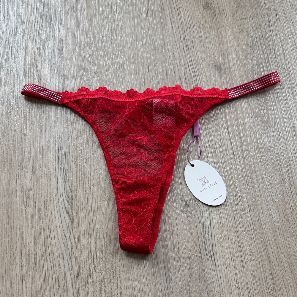 Avidlove Red Lace Bikini Panties